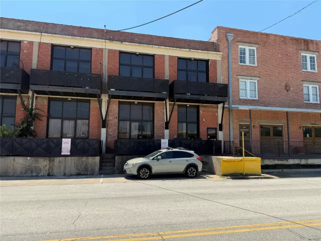 MLS: 37960208 Condo For Sale