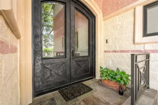 Photo #1: 3834235 Listing 