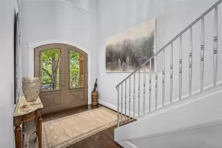 Photo #2: 3834235 Listing 