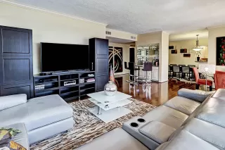 Photo #3: 38400436 Listing