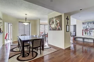 Photo #5: 38400436 Listing