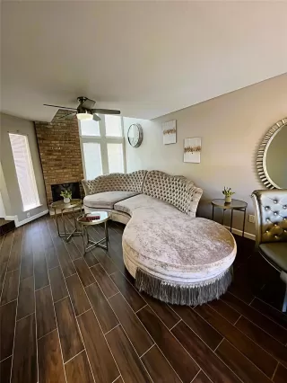 Photo #2: 39053904 Listing 