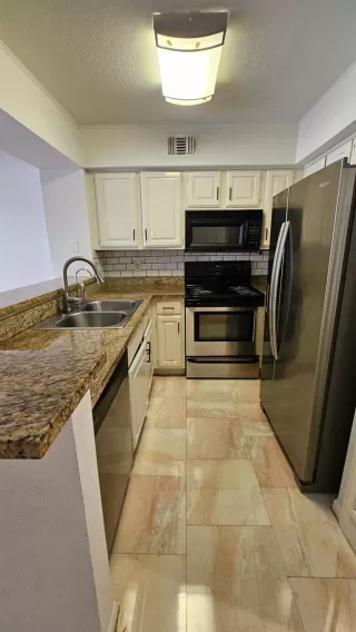 Photo #1: 39171615 Listing 