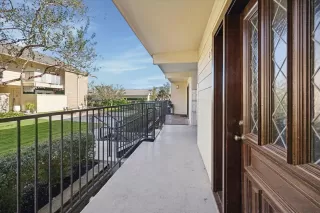 Photo #4: 39385857 Listing