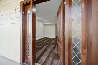 Photo #5: 39385857 Listing