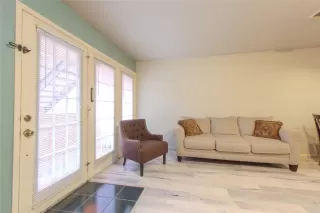 Photo #6: 39404164 Listing