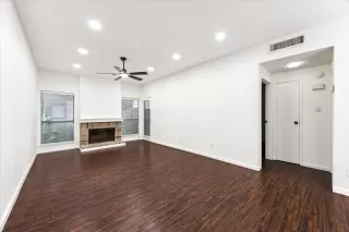 Photo #2: 39919195 Listing 