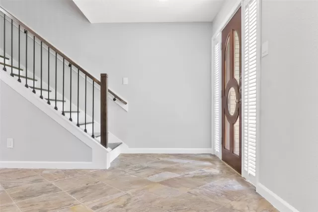 MLS: 40453452 Condo For Sale