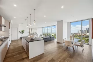 Photo #4: 40788180 Listing