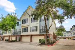 More Details about MLS # 40882429 : 9200 WESTHEIMER ROAD # 1701