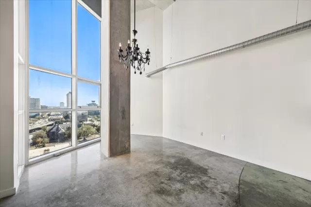 MLS: 40915262 Condo For Sale