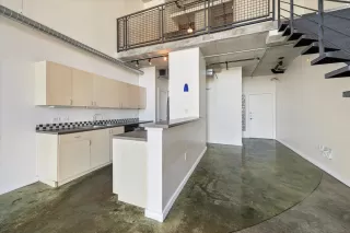 Photo #6: 40915262 Listing 