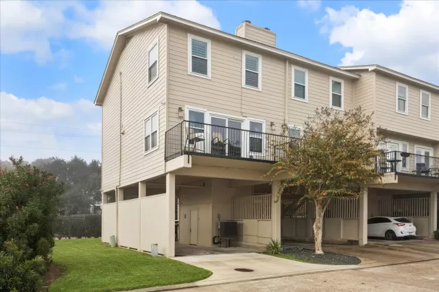 MLS: 41284199 Condo For Sale