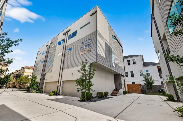 MLS: 41437736 Condo For Sale