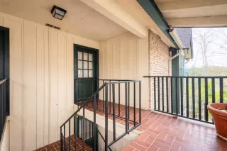 Photo #2: 41553439 Listing