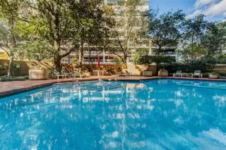 Photo #2: 41676576 Listing 