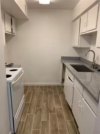 Photo #3: 41813997 Listing 