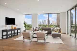 Photo #4: 42008528 Listing