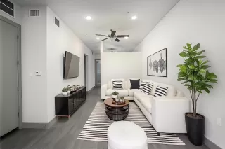 Photo #2: 42988644 Listing 