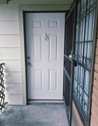 Photo #1: 4304520 Listing 