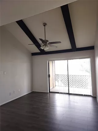 Photo #4: 4304520 Listing 