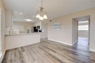 Photo #5: 43067873 Listing