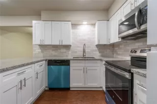 Photo #1: 43175421 Listing 