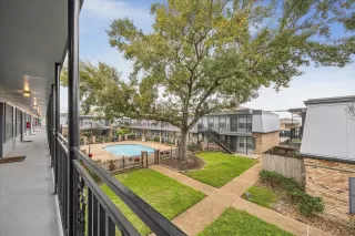 Photo #6: 433568 Listing