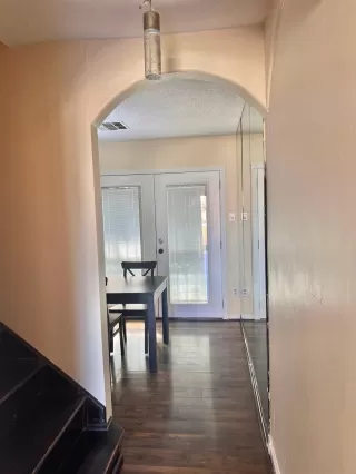 Photo #4: 43610440 Listing 