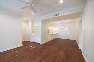 Photo #2: 43836053 Listing 