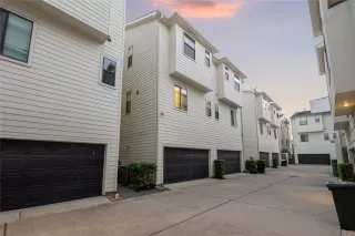 Photo #4: 43888281 Listing 