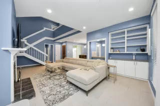 Photo #2: 4408637 Listing 