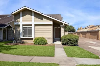 Photo #5: 44257933 Listing