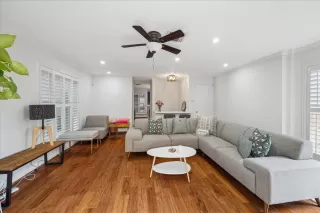 Photo #2: 4482243 Listing 