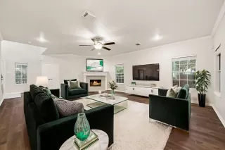 Photo #5: 44847501 Listing 