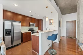 Photo #5: 4488026 Listing 