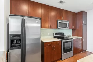 Photo #6: 4488026 Listing 