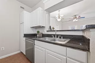 Photo #3: 45133235 Listing 