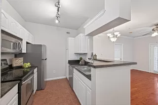 Photo #5: 45133235 Listing 