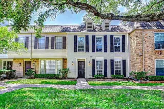 MLS: 45199425 Condo For Sale