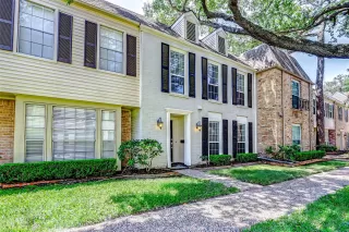 Photo #2: 45199425 Listing