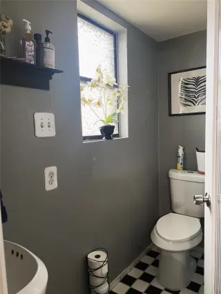 Photo #6: 4537920 Listing 