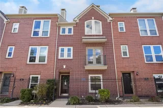 Photo #2: 45767533 Listing