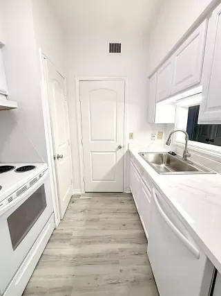 Photo #1: 45851989 Listing 