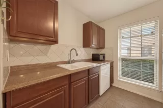 Photo #6: 45902160 Listing 