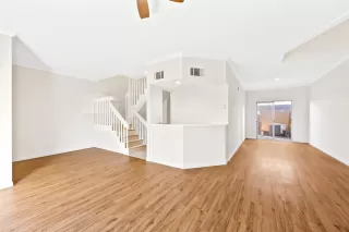 Photo #5: 46067900 Listing 