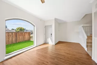 Photo #6: 46067900 Listing 