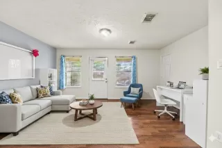 Photo #6: 46111554 Listing