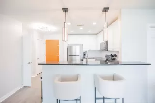 Photo #5: 4618844 Listing 