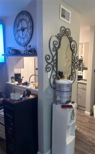 Photo #5: 46433993 Listing 